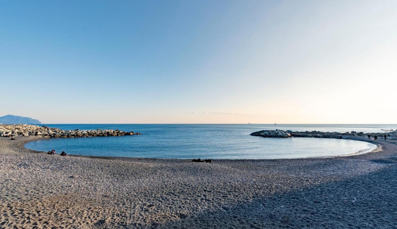 Joivy Modern Flat Next To The Sea Apartment Genoa Luaran gambar